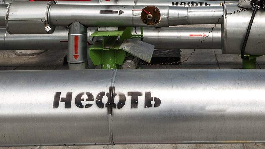 Bloomberg сообщил о тайных закупках Южной Европой нефти из РФ<br />
