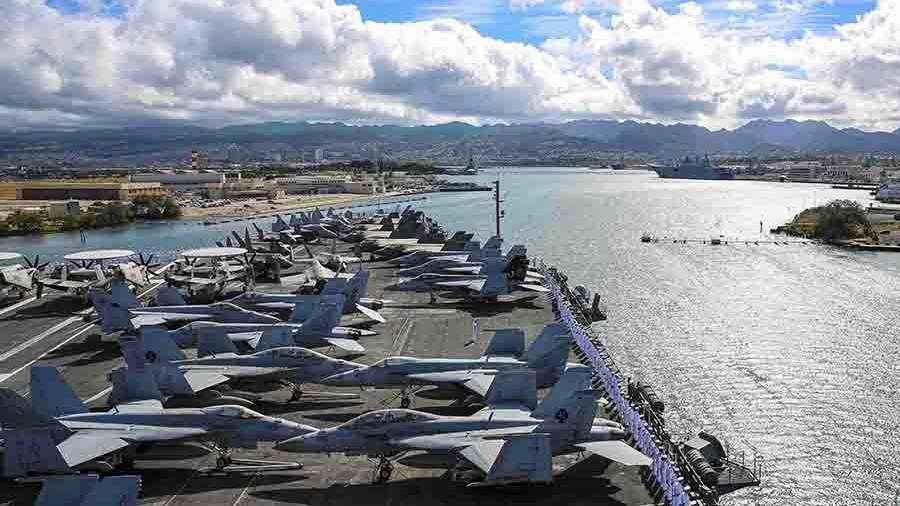 Аналитики сообщили об отправке кораблей ВМС США в акваторию Тайваня<br />
